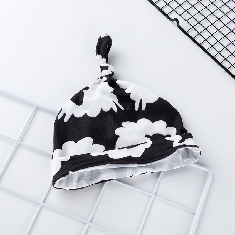 Babys erstes Design: "Schäfchen"-Set aus Body, Strampler & Mütze
