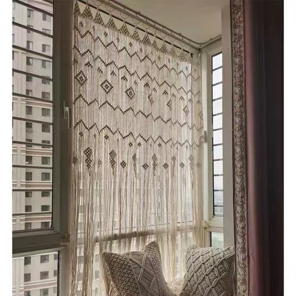 Handgewebter Türvorhang oder Fenstervorhang in beige