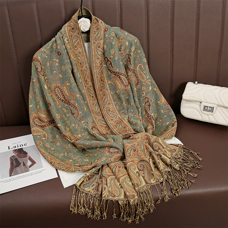 Warmer Ethno- Schal im Kaschmirlook