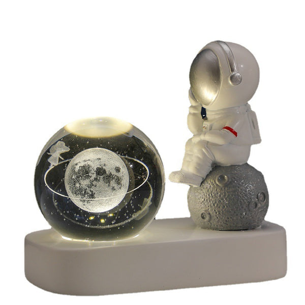 Leuchtende Kristallkugel „Astronauten-Träume“