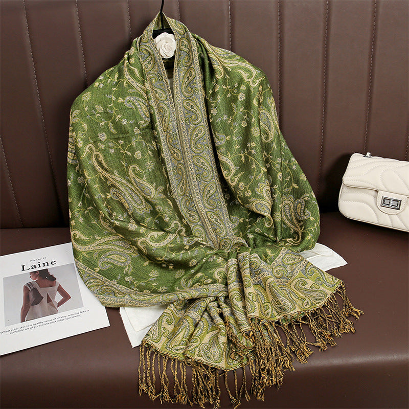 Warmer Ethno- Schal im Kaschmirlook