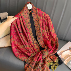 Warmer Ethno- Schal im Kaschmirlook