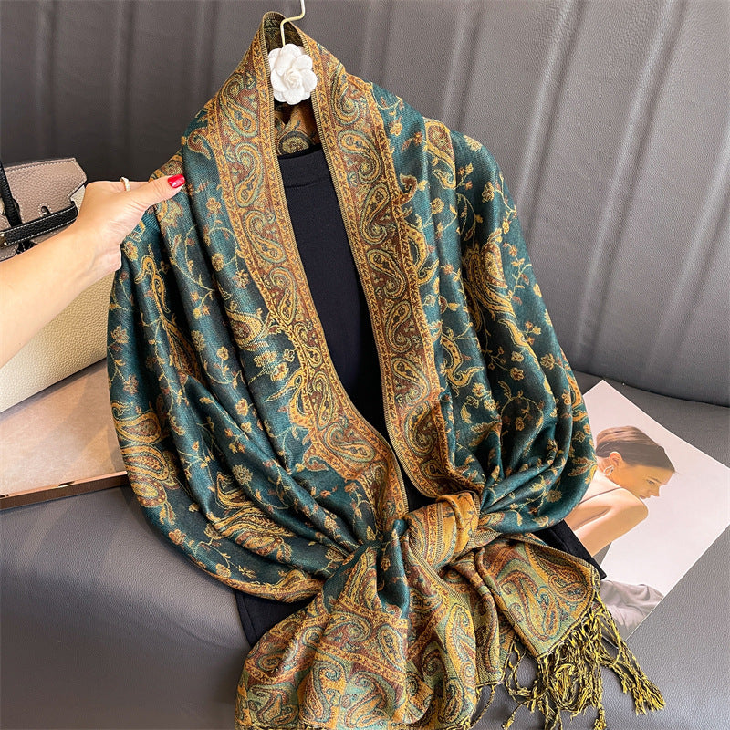 Warmer Ethno- Schal im Kaschmirlook