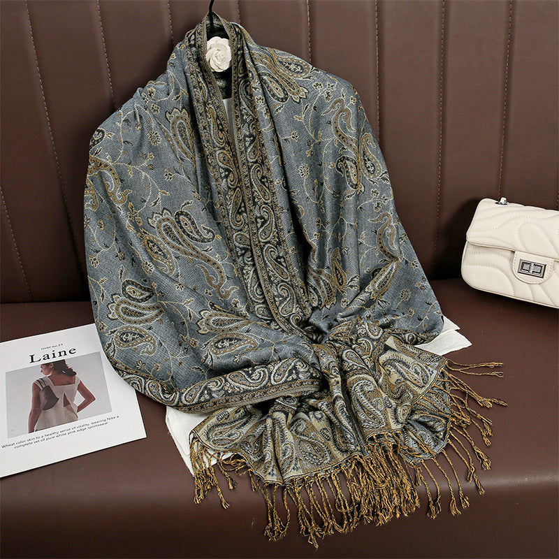 Warmer Ethno- Schal im Kaschmirlook