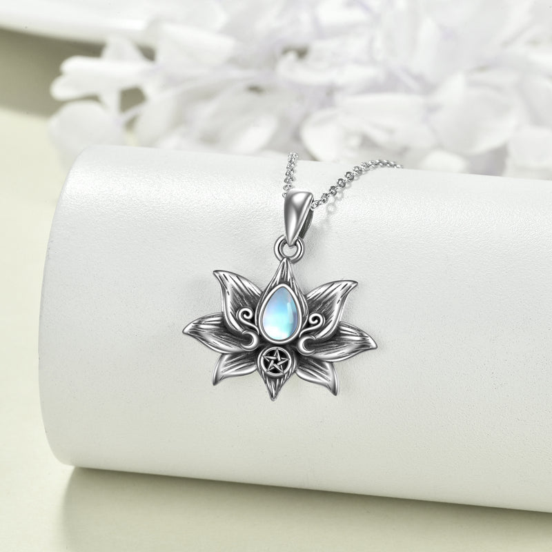 Mondstein Kette Lotus aus 925er Silber – spirituell & stilvoll für Frauen